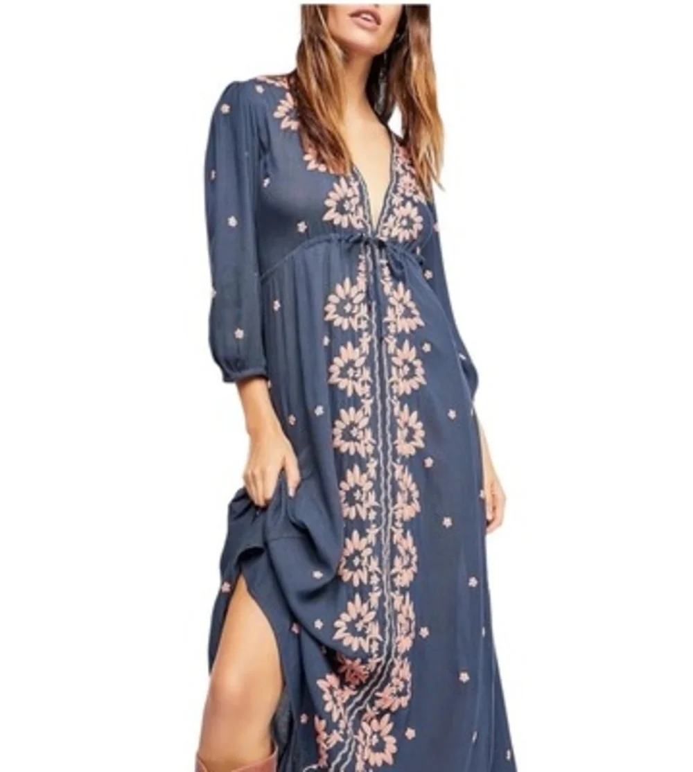Free People Women's Blue Pink Embroidered Boho Maxi Dress XS V-Neck NWT $168 - Picture 4 of 11
